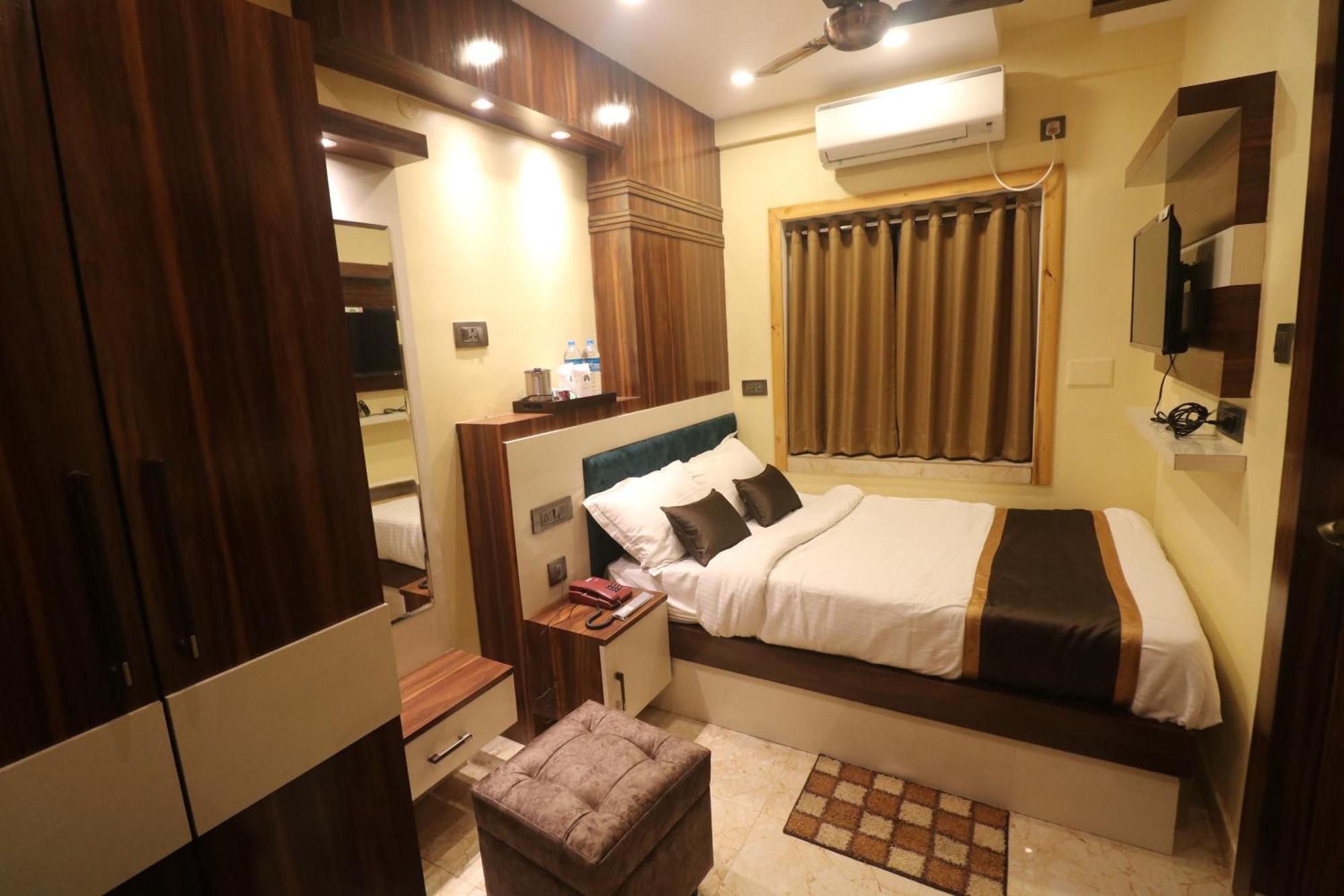 Mohar Residency Hotel Kolkata Exterior photo